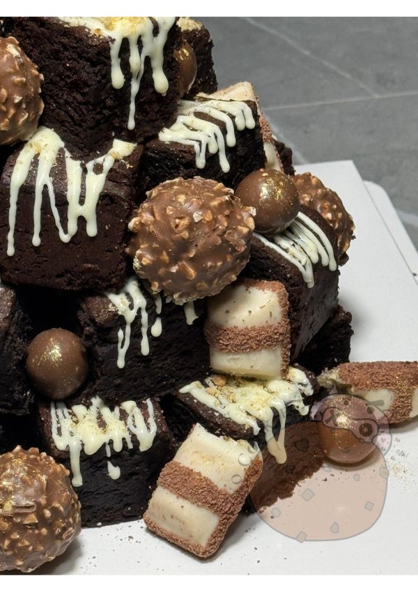 Brownie Tower – Kinder Bueno X Ferrero Rocher