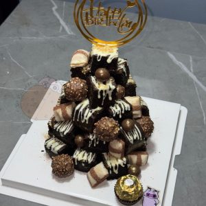 Brownie Tower – Kinder Bueno White